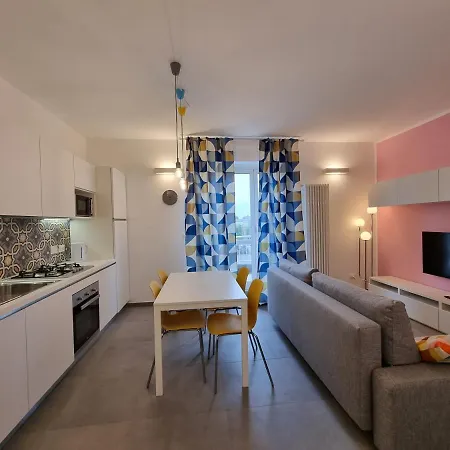 公寓 Penthouse Alps View 都灵